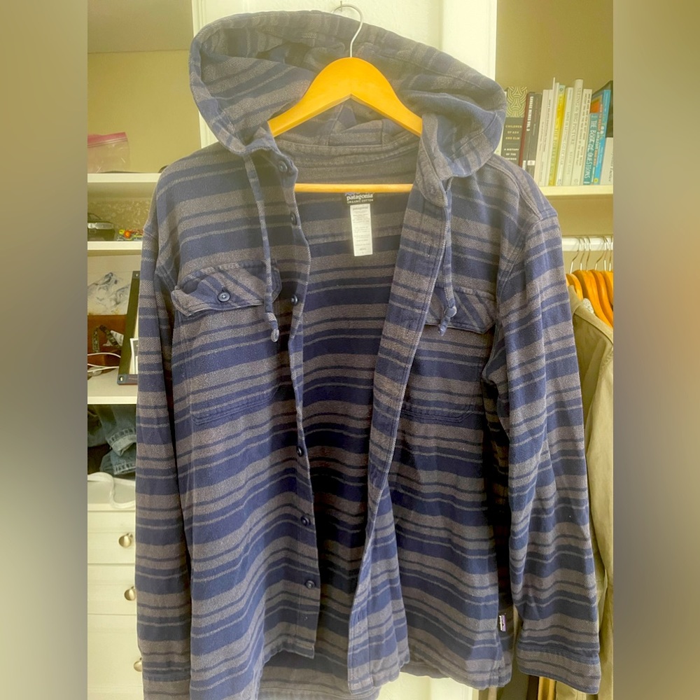Patagonia flannel w/ hood